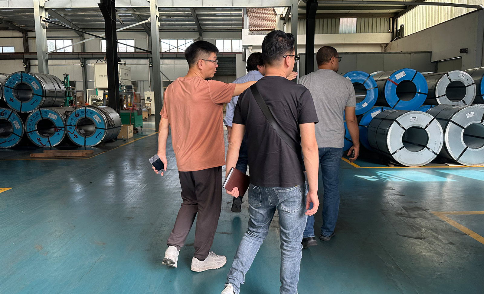 标题：我们的工厂设定具有透明引用过程的行业标准